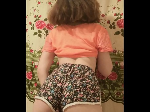 ❤️ La joven sexy hace un striptease grabando sus calzoncillos en la cámara ☑ Porno fb en es.tradeis.top ❌️
